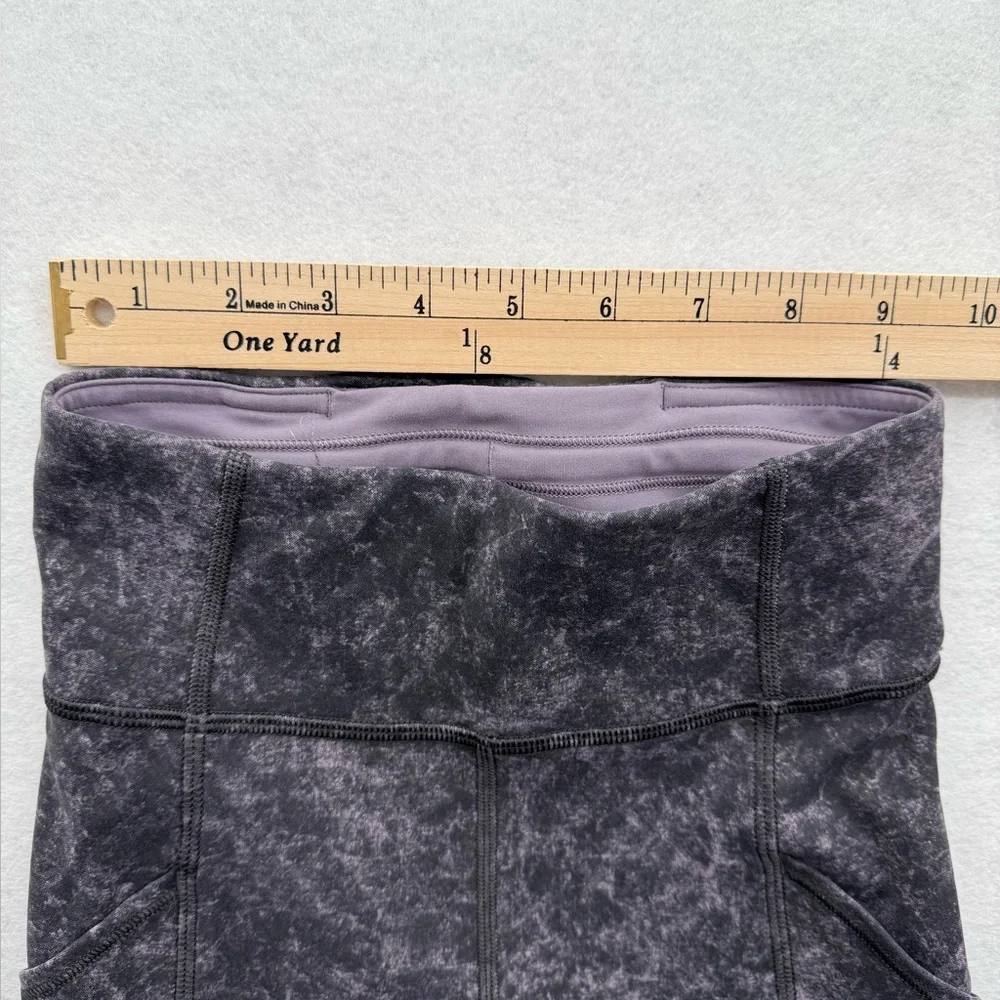 Lululemon Invigorate High-Rise Crop 23